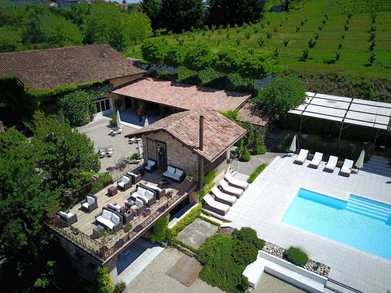 La Villa Hotel Mombaruzzo Exteriör bild